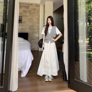 Korean-style Color Contrast Loose Casual Fake Two-piece Knitted Sweater French A- line Large Skirt Long White Cake Skirt suit