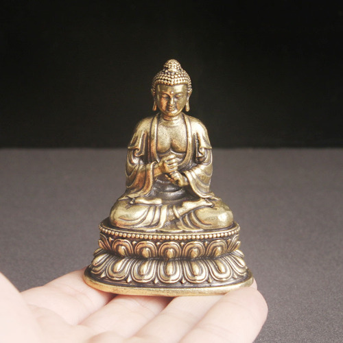 Retro aged brass Great Sun Tathagata Buddha statue desktop ornaments religious worship statues crafts old copper wholesale