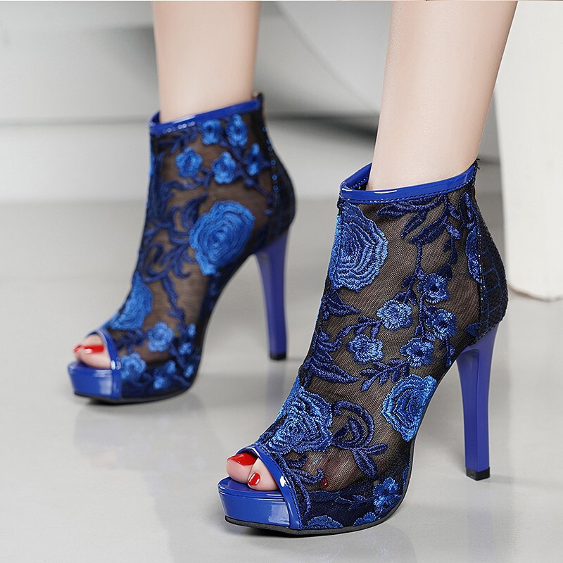2021 Summer Hollow Sandals Retro Embroidered Chinese Style Super High Heels Sexy Fish Mouth Stiletto Heels Back Zipper Sandals