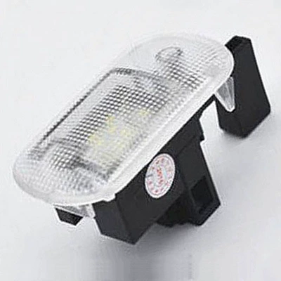 Suitable for Volkswagen Beetle 02-05, License plate lamp