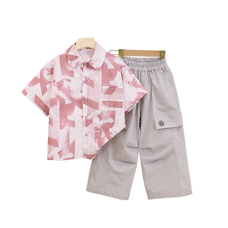 7257 Traje de verano para niños 2025 Nuevo estilo Camisa de manga corta de verano para niños Traje de dos piezas Estilo occidental Ropa de verano Tendencia
