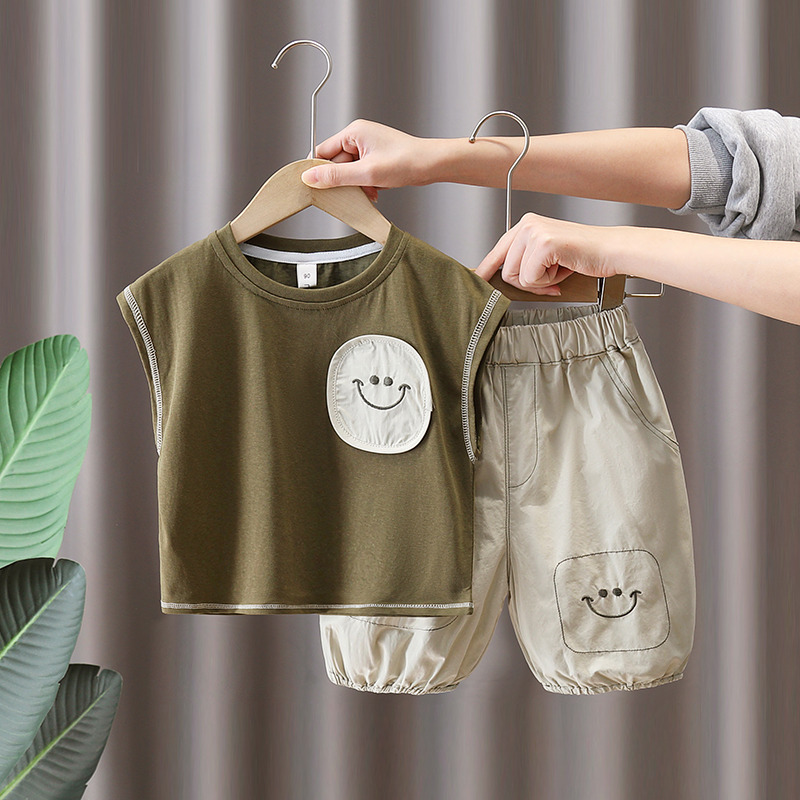 8134 Traje de manga corta para niños Verano 2025 Nuevos niños Guapo Verano Bebé Ropa delgada de dos piezas