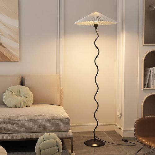 Ins style internet celebrity pleated floor lamp modern minimalist living room bedroom bedside sofa edge curve art atmosphere lamp