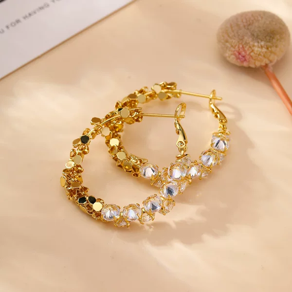 Cross-Border European and American Style Light Luxury Diamond-Studded Earrings for Women, Trendy High-End Irregular Silver Sequin Hoop Earrings, Jewelry Manufacturer