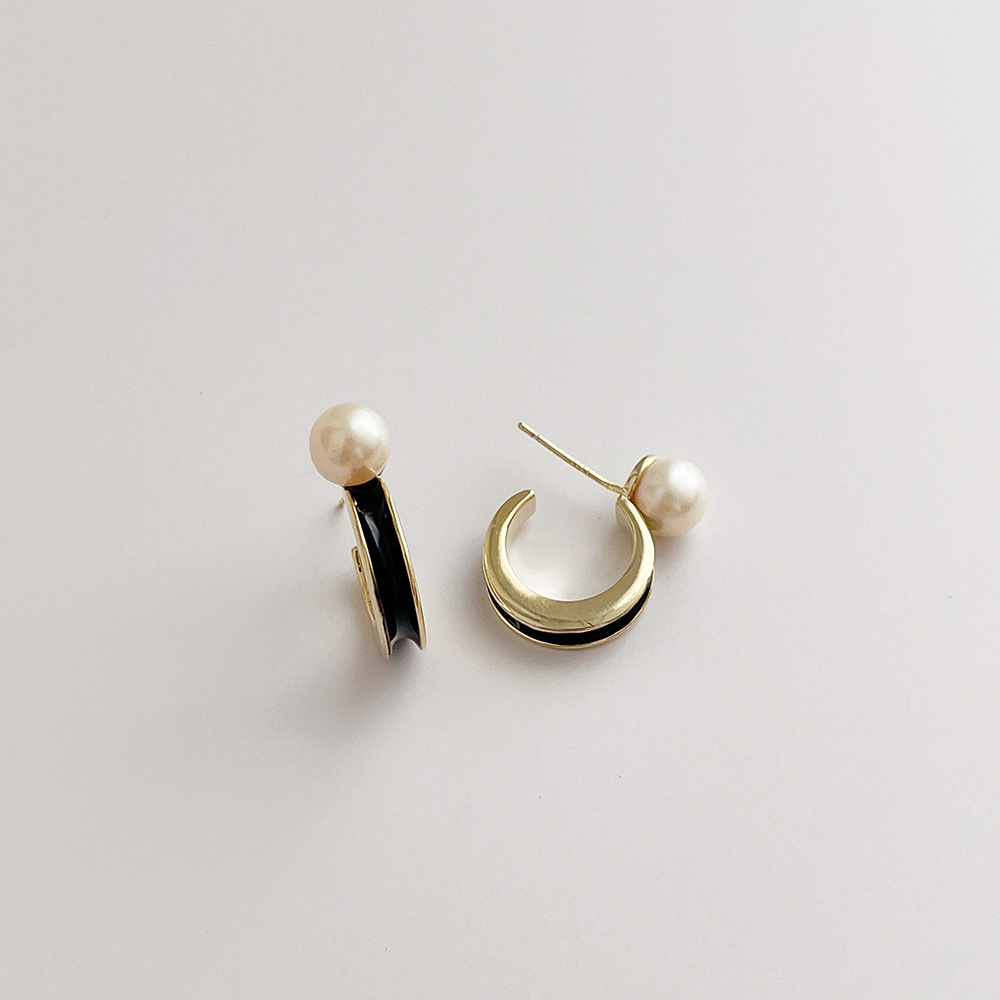 Fashion Geometric Copper Inlay Pearl Ear Studs 1 Pair