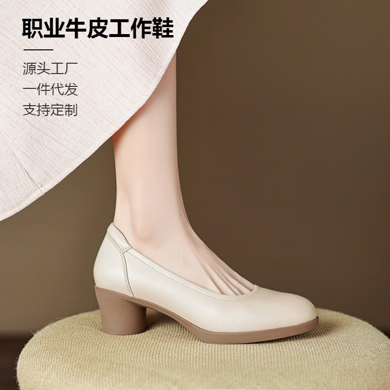 Low heel soft sole shoes women's 2025 spring and autumn new simple French retro soft leather round toe thick heel non-slip women's shoes