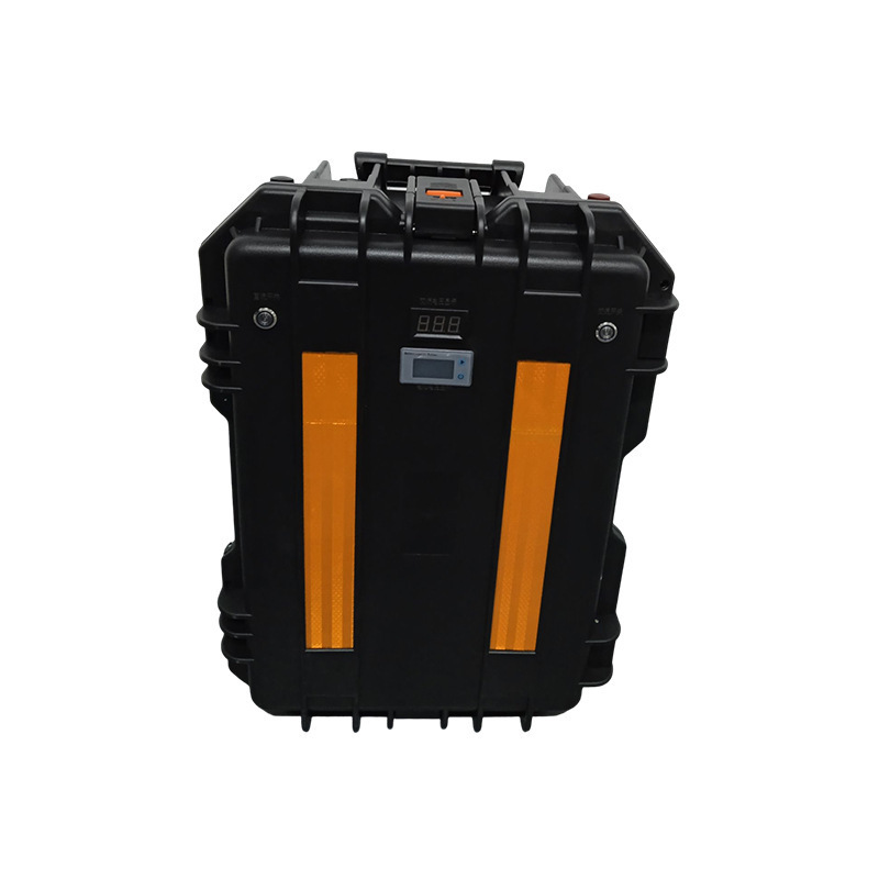 Caja de onda sinusoidal de alto rendimiento fuente de alimentación móvil 2000W / 3000W / 5000W batería de fosfato de hierro de litio al aire libre