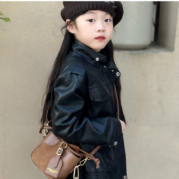 Moda coreana de color contraste bolsas de balde de chicas, mini bolsas de mochila para niños, 2024 nuevas bolsas de cuerda para niños
