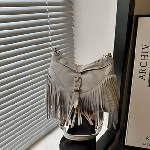 This year's popular tassel personality 2025 spring new style fashionable retro matte texture single shoulder crossbody bag for women