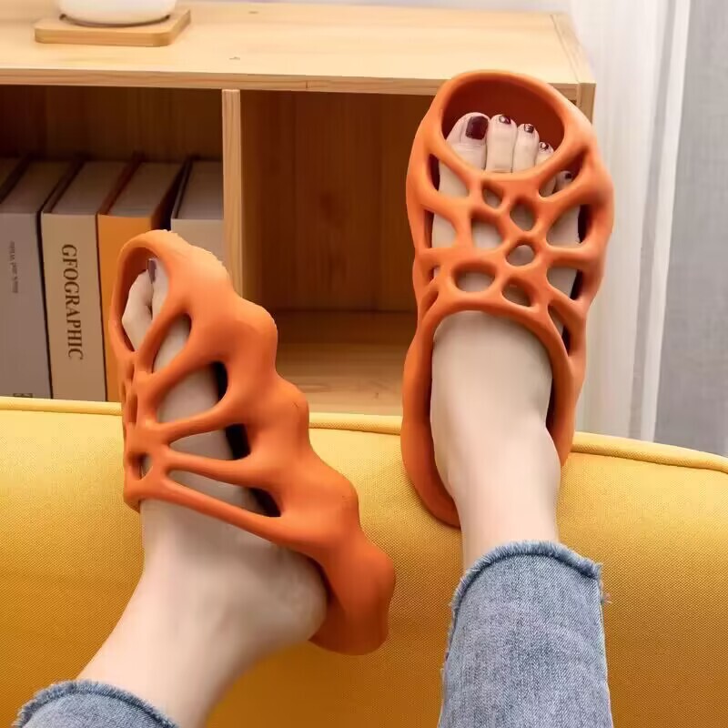 クロスボーダーの新型の透かし彫りのスカルのよく売れている新品の浴室の銭湯の室内のスリッパの夏の家庭の滑り止めの現物は代行します。|undefined