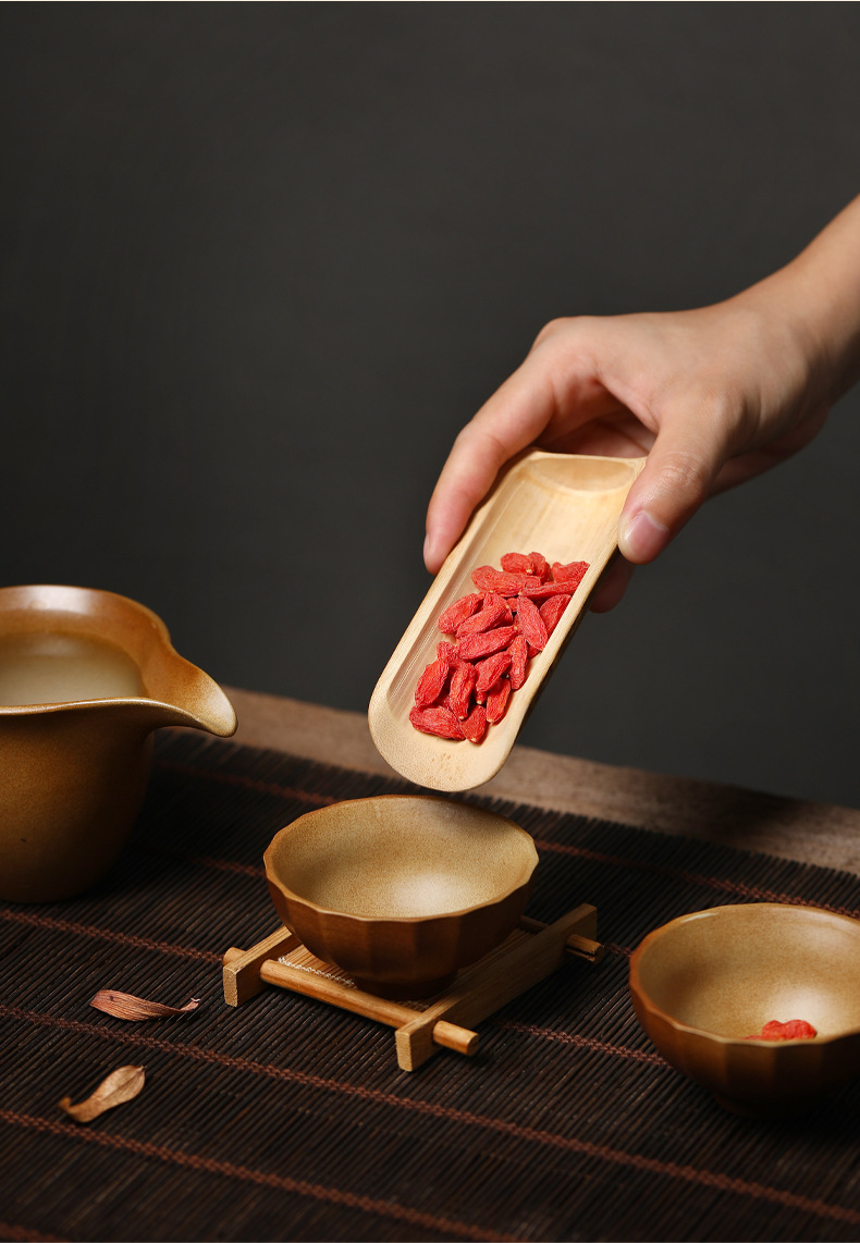 Four Herb Gift Box American Ginseng Red Goji Astragalus Reishi Slices 420g specifications