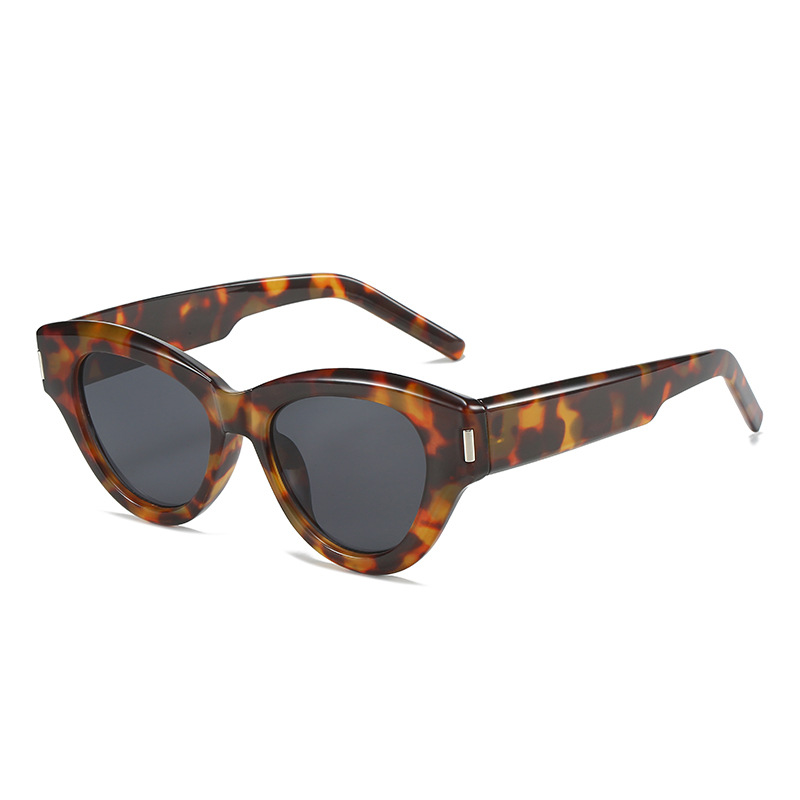 Nuevo retro gato ojo personalidad diseñador gafas de sol neto frijol rojo mismo estilo americano gafas de sol fabricante en stock