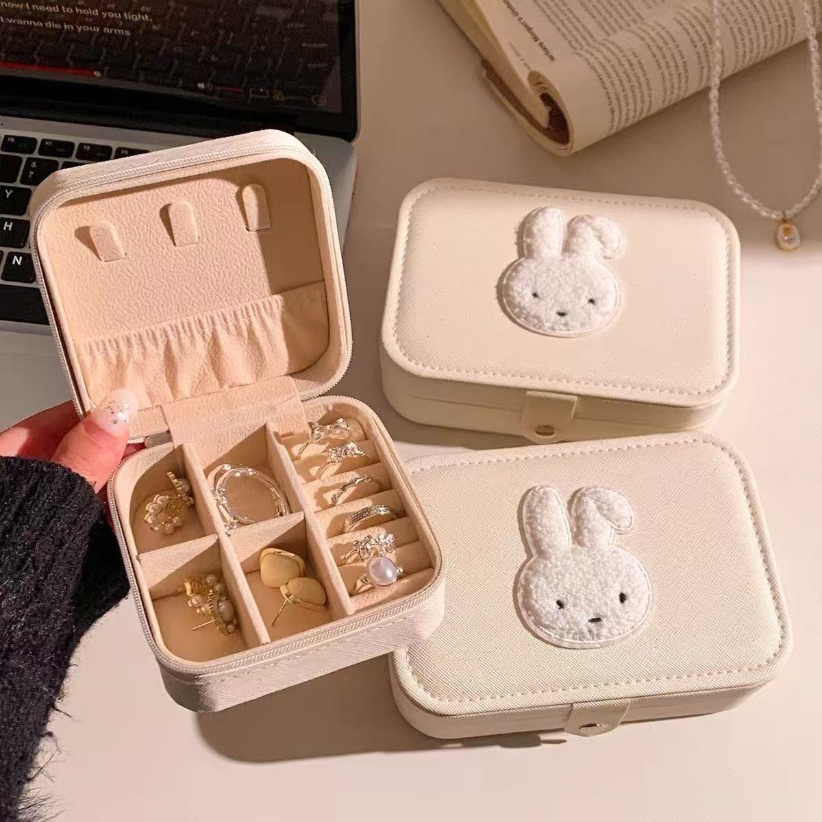 Storage box