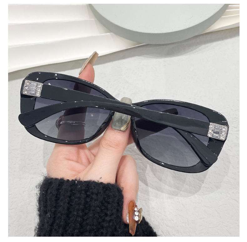 2025 New Sunglasses Women Korean Style Trendy Glasses Anti-UV Polarized Sunglasses 5577 Eyewear Wholesale