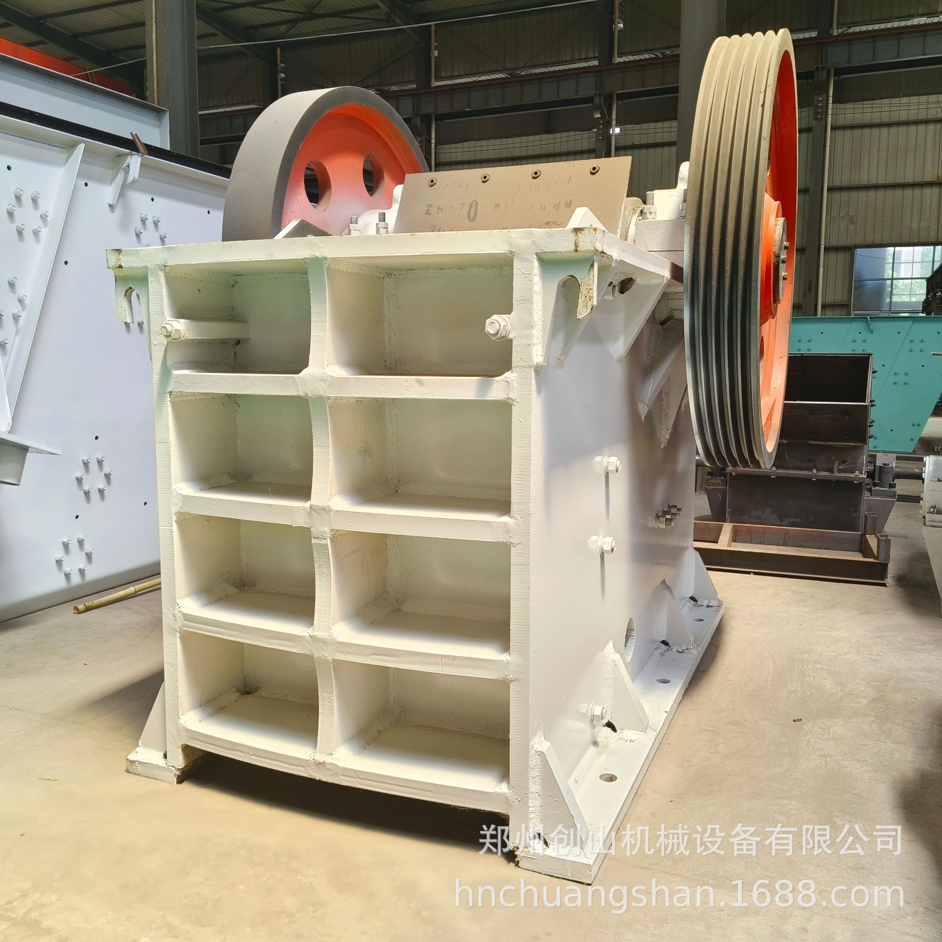 供应巨石嗑石机 碎石机 破碎设备 鄂式破碎机 鄂式破石机 颚破机