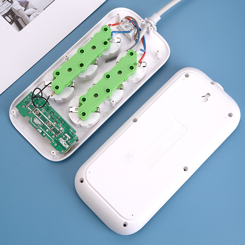 Caja de regalo 4USB 2TYPE-C carga de estilo europeo enchufe de línea de socket estándar europeo