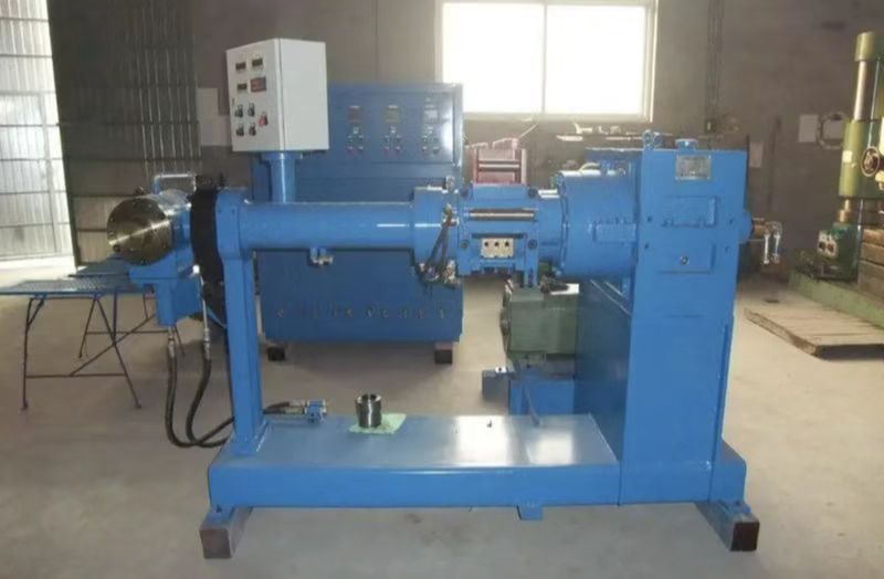 橡胶机主机批发出，价格优美东莞厂家可按要求生产