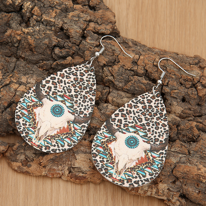 Leopard Diamond Pu Leather Turquoise Pattern Earrings display picture 3