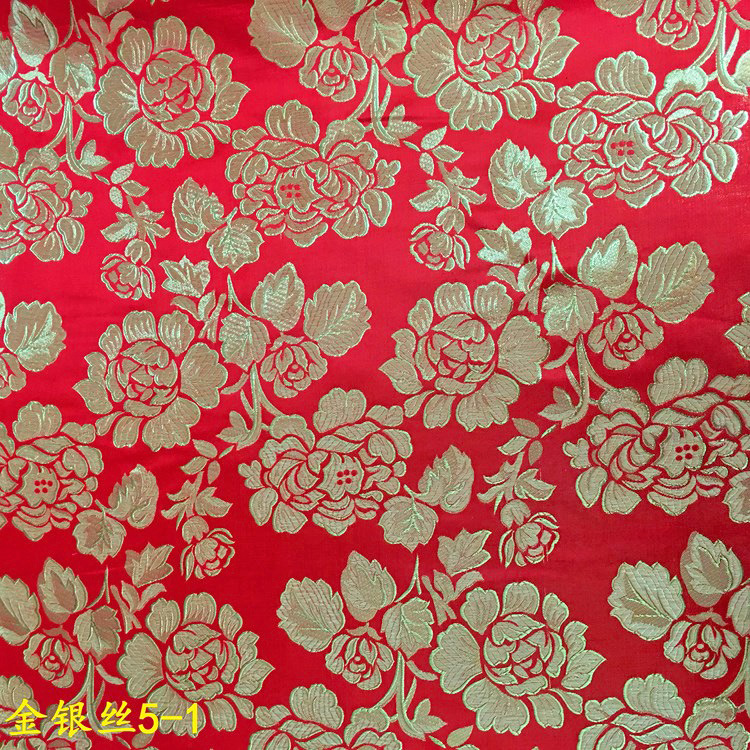 玫瑰花织锦缎提花喜庆大红色灯笼面料 礼盒装饰彩金大花提花布料