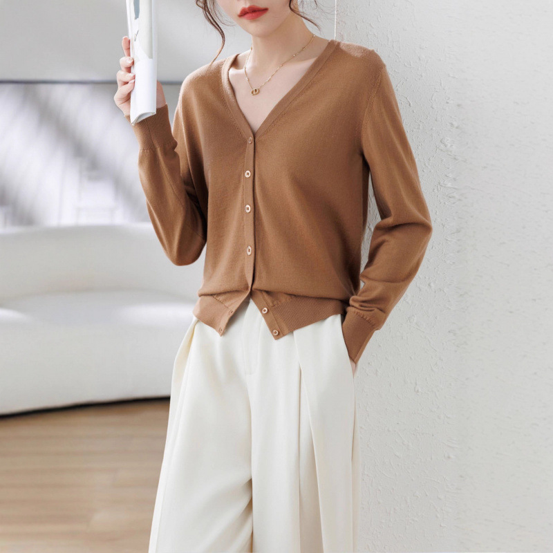 60-Count Ultra-Fine New Australian Yarn Fine-Spun Pure Wool Sweater for Women, Machine Washable, Full Wool V-Neck Long-Sleeve Knitted Cardigan 60-Count Ultra-Fine New Australian Yarn Fine-Spun Pure Wool Sweater for Women, Machine Washable, Full Wool V-Neck Long-Sleeve Knitted Cardigan