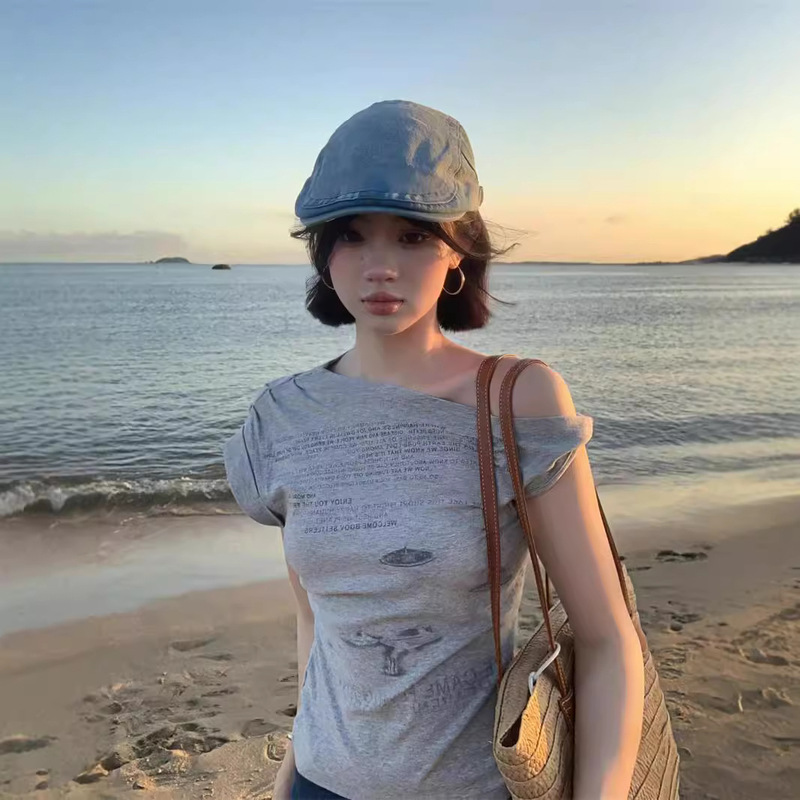 Vintage American Style Spice Girl Irregular Slim-fit Slant Shoulder Short-sleeved T-shirt Women's Summer Niche All-match Grey Chic Top