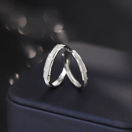 耳钉;项链;戒指