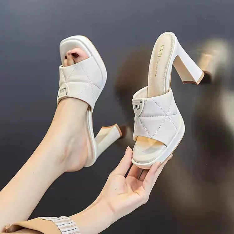 Французские нишевые тапочки женские весна и лето 2025 новый стиль носить темперамент модные туфли на каблуках