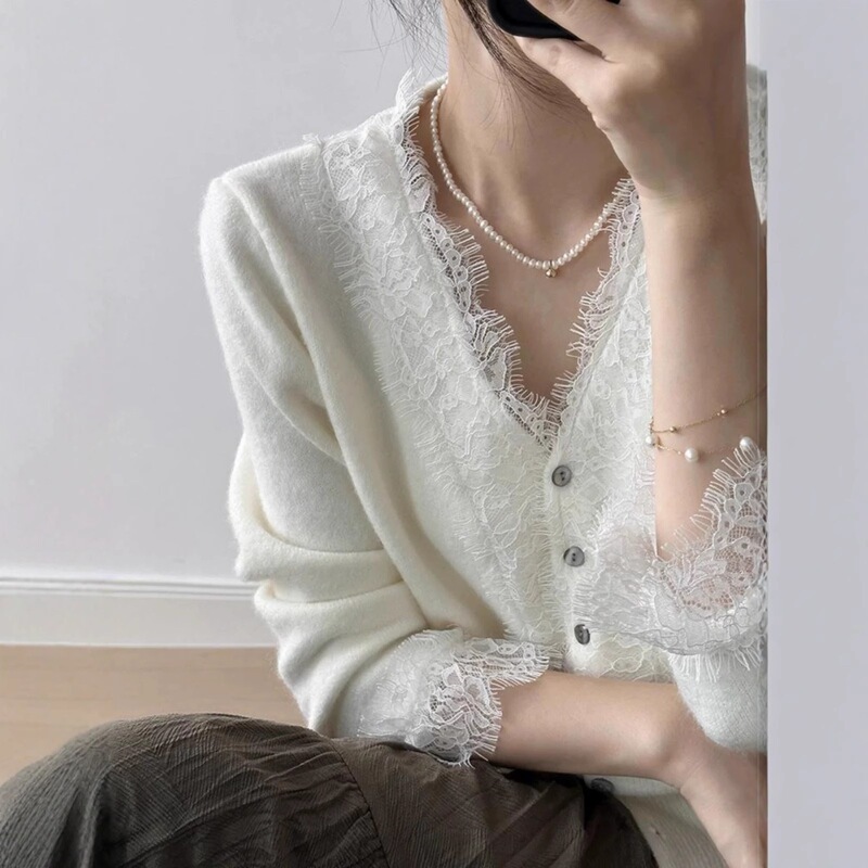 French-Style Designer Knit Sweater for Women, V-Neck Stylish Waist-Cinching Lace Cardigan, Thin Top for Layering, New Model 25