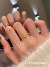 ɳ�𲻵�ɫ������~�[С���J��ָŮ�͹Ÿ���ʳָ�䲻��ɫָ�h��Ȼ