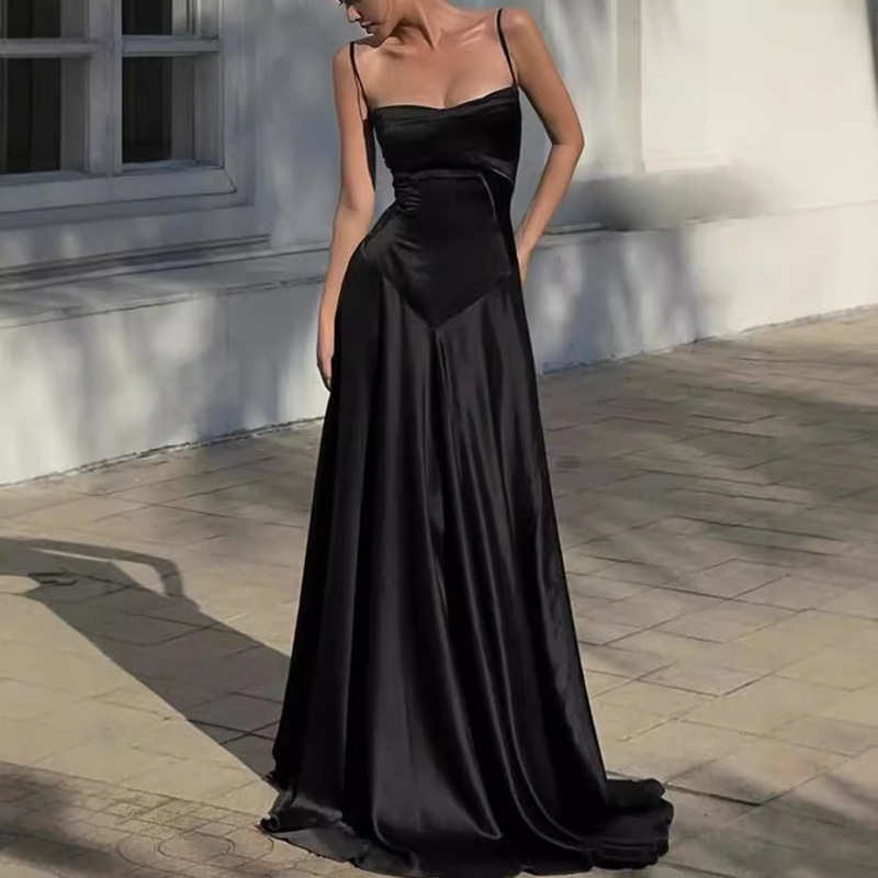 European and American cross-border Fashion Women's new sexy suspender dress slim backless dress black dress women's evening dress European and American cross-border Fashion Women's new sexy suspender dress slim backless dress black dress women's evening dress