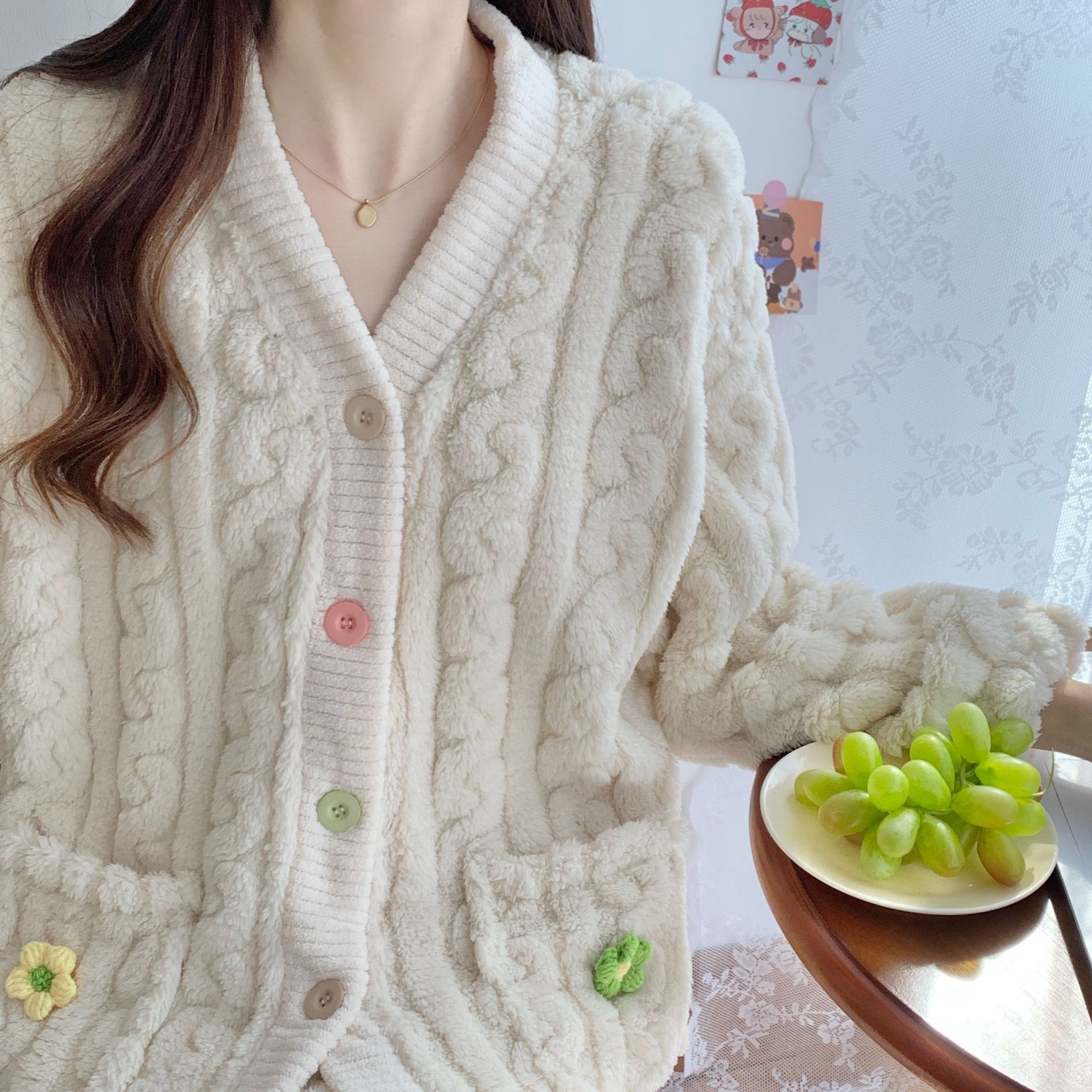 新款冬季珊瑚绒睡衣女加厚加绒简约保暖可外穿家居服少女冬天套装