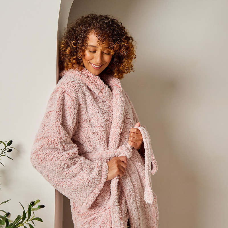 Cross-Border Printed Cotton Velvet Bathrobe, Long Nightgown, Couple Style, Home Bathrobe, Pajamas, Wholesale New Models Cross-Border Printed Cotton Velvet Bathrobe, Long Nightgown, Couple Style, Home Bathrobe, Pajamas, Wholesale New Models
