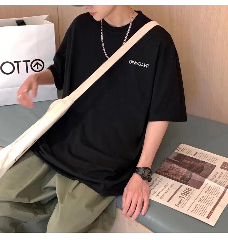 T-shirt da uomo di marca trendy Instagram a maniche corte Estate 2022 Nuova tendenza della moda da uomo semplice e versatile allentata_voghion.com