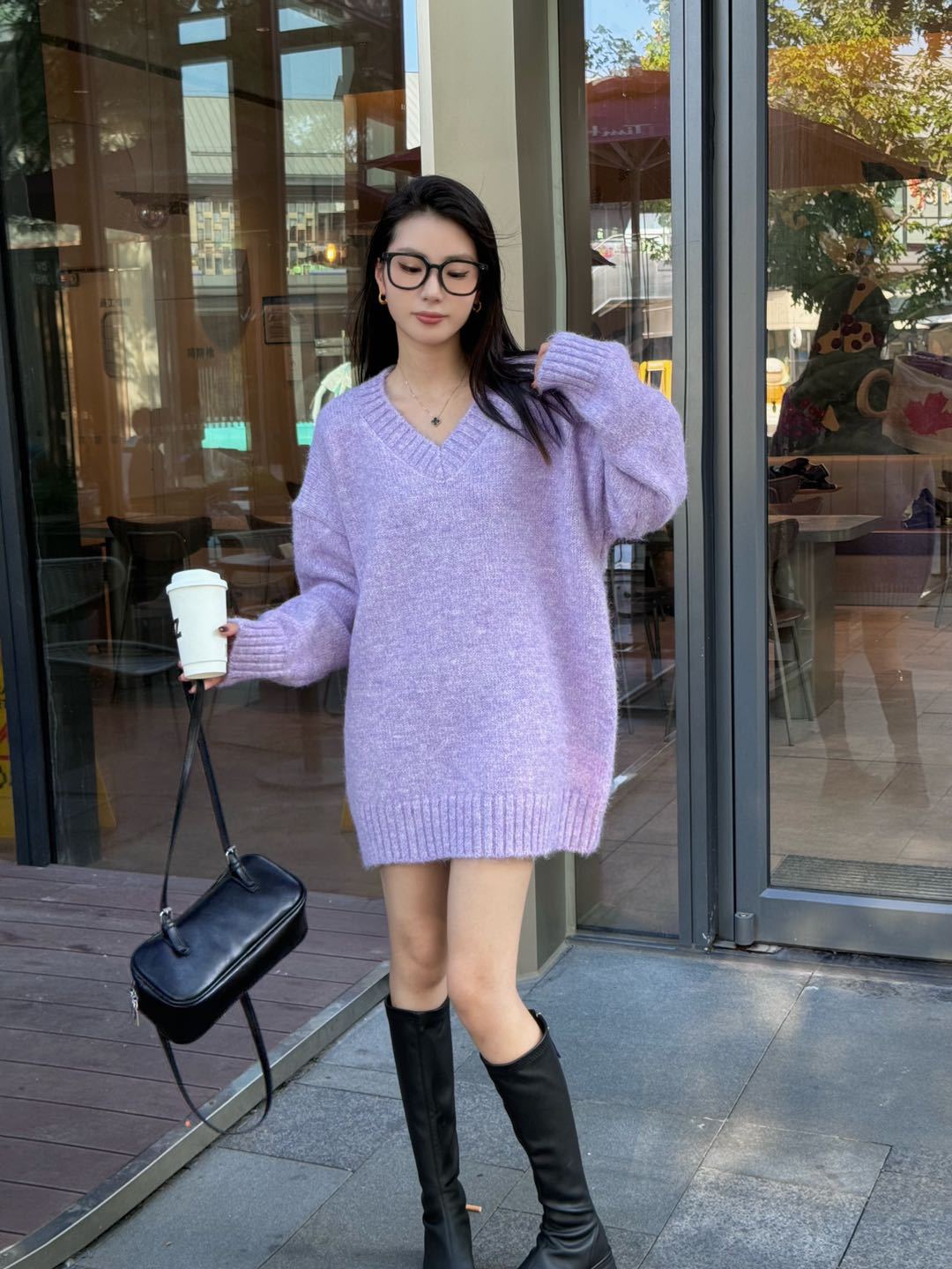 24 invierno Puyuan perezoso viento relajado pluma de color sólido suéter de cuello en V mujeres otoño 2024