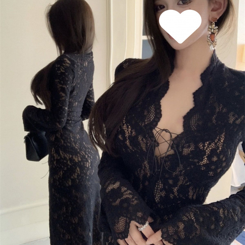 Plus-Size Korean-Style Chic Low-Cut V-Neck Black Lace Patchwork Bodycon Long-Sleeve Slit Dress