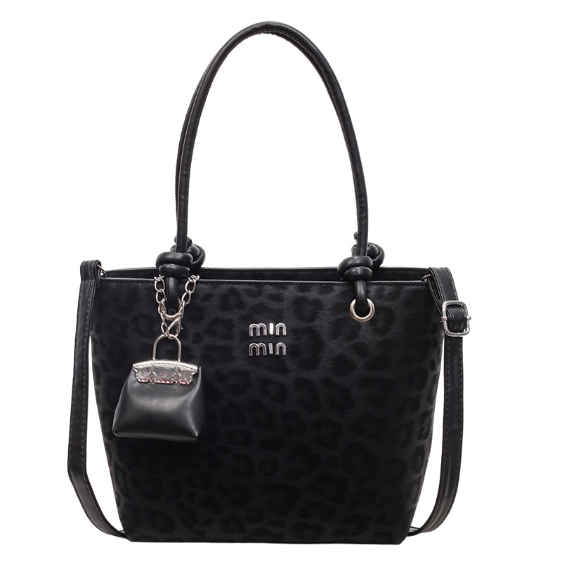 Transfronterizo coreano yozi versátil bolsa de cesta de verduras 2025 otoño y invierno nuevo tipo de bolso de hombro móvil bolso de cubo de niña