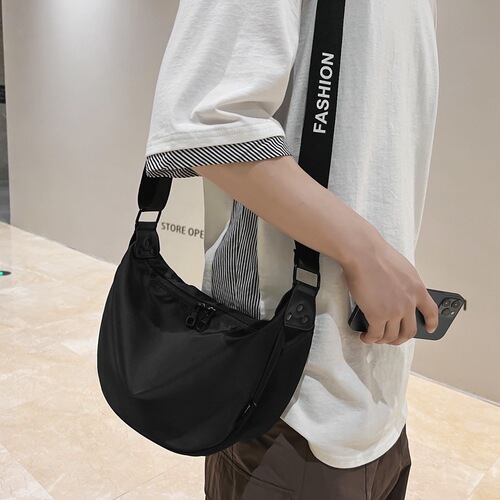 ins simple nylon cloth crossbody bag for women  new Korean version fashionable shoulder dumpling bag student shoulder bag trendy