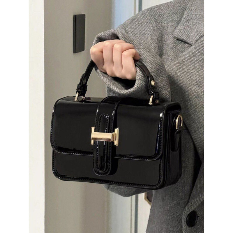 Unique Designer Glossy Small Square Bag for Women, New Autumn and Winter Stylish Versatile Shoulder Commuter Crossbody Bag for Women