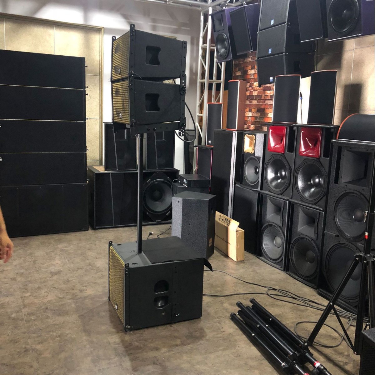 Solo array lineal de 10 pulgadas solo 15 pulgadas Super Bass etapa profesional line array altavoz rendimiento al aire libre audio de frecuencia completa