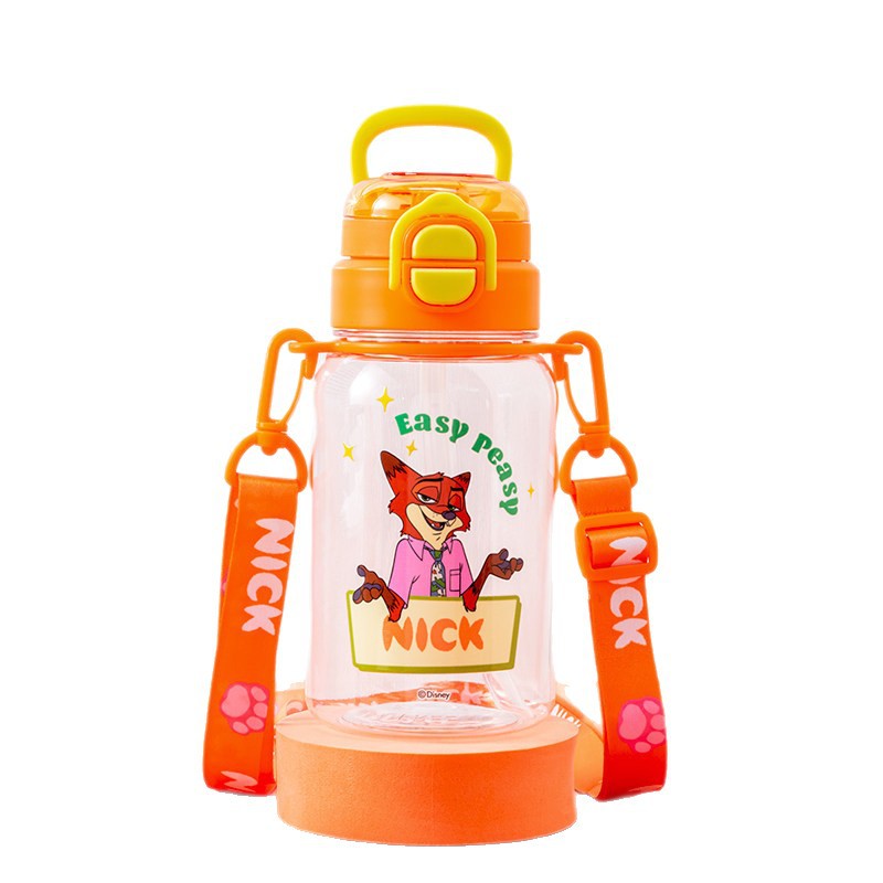 Osos de fresa Mad Animal City estudiantes niños tazas de agua de dibujos animados doble cinturón de bebidas tazas de paja portátiles tazas de hombres y mujeres