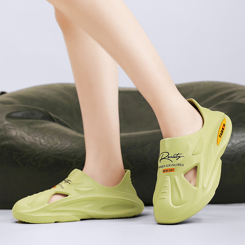 Fashionable trend sandals