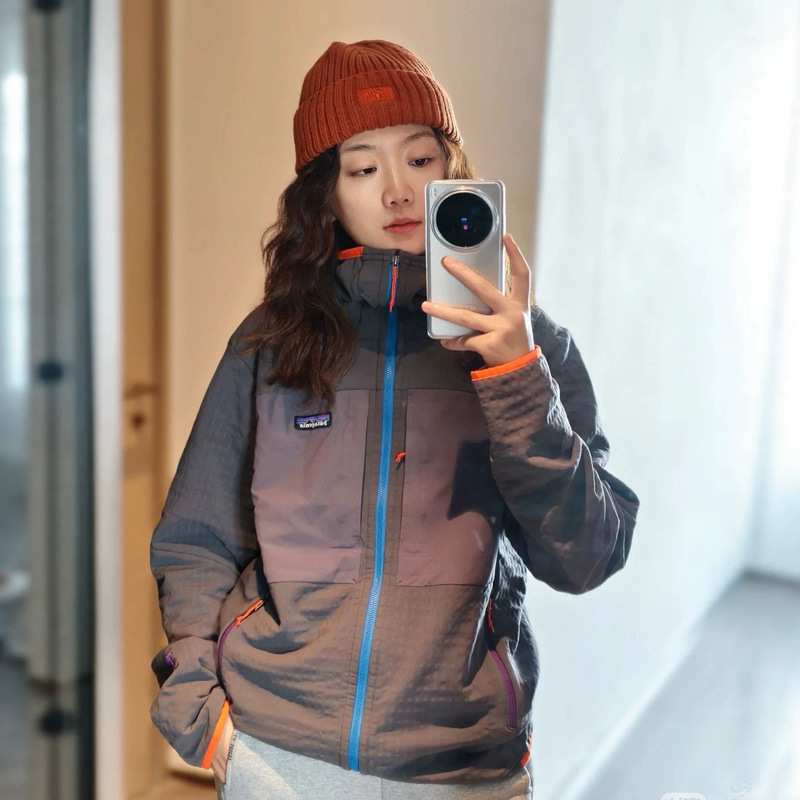 Cross-border P@ta R2 autumn outdoor casual windproof softshell hooded jacket for men and women, couple's jacket with contrasting colors Cross-border P@ta R2 autumn outdoor casual windproof softshell hooded jacket for men and women, couple's jacket with contrasting colors