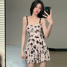 25���n��ins�L���|Ů���Ը�¶����д�С�ر���ȹʽ�B�w��Ӿ��Ů