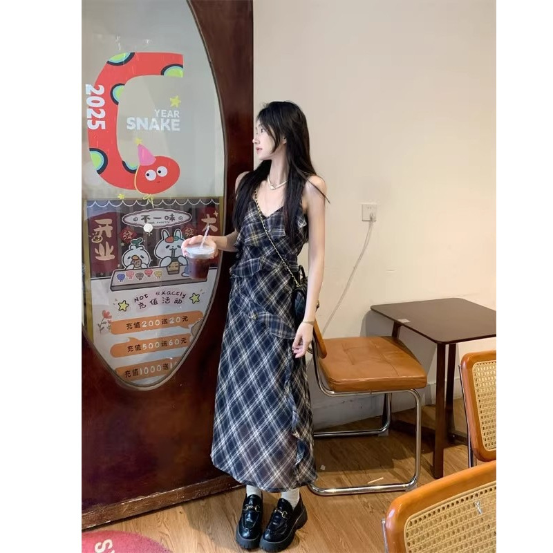 Fashion Irregular Ruffle Strap Dress for Women Summer 2025 New Stylish V-Neck Waist-Cinching Plaid A-Line Dress
