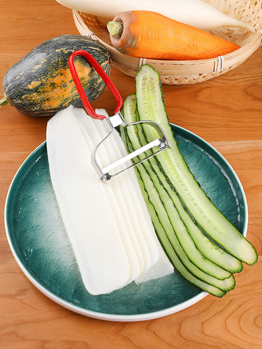 Sprite soaked radish peeler large cucumber peeler fruit and vegetable peeling and slicing wide mouth