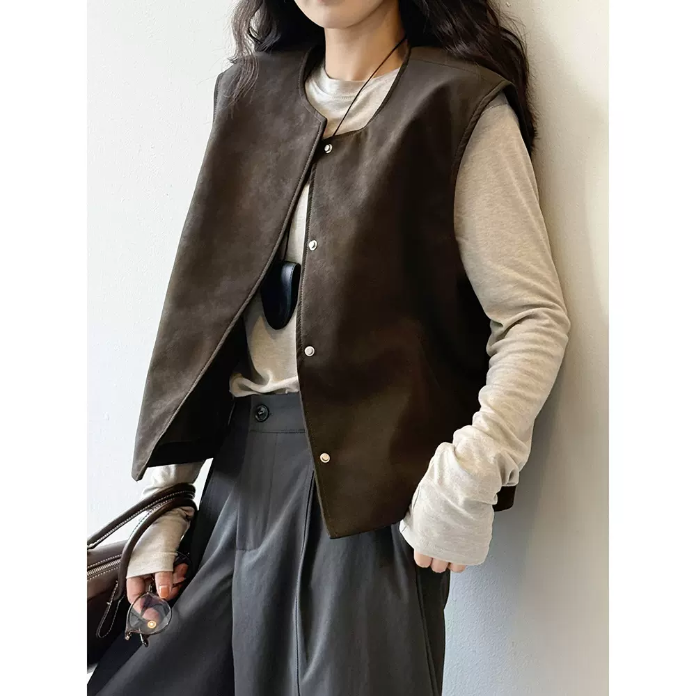 言双 复古无袖皮衣马甲外套女秋季新款坎肩马夹休闲叠穿上衣8058