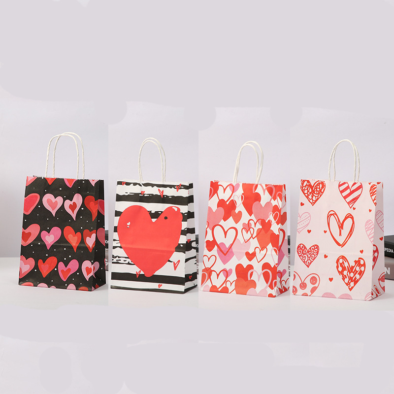 Birthday Simple Style Heart Shape Kraft Paper Daily Gift Bags 1 Piece display picture 1
