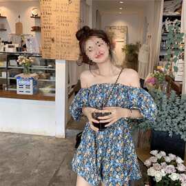 夏季新款小个子连衣裙裤泡泡袖露肩褶皱碎花一字肩连体短裤套装女
