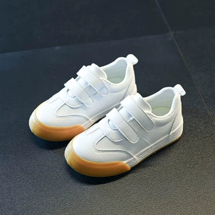 儿童小白鞋男童鞋子2023春秋新款小孩板鞋校园鞋潮牌幼儿园室内鞋