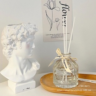 High-End Indoor Aromatherapy Girls' Bedroom Air Freshener Long-Lasting Fragrance Fire-Free Essential Oil Ornaments Ins Style Elegant